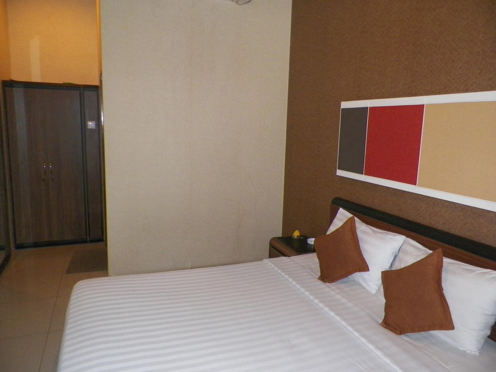 Ariandri Boutique Guesthouse Bandung Kamer foto