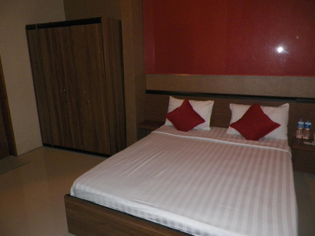 Ariandri Boutique Guesthouse Bandung Kamer foto